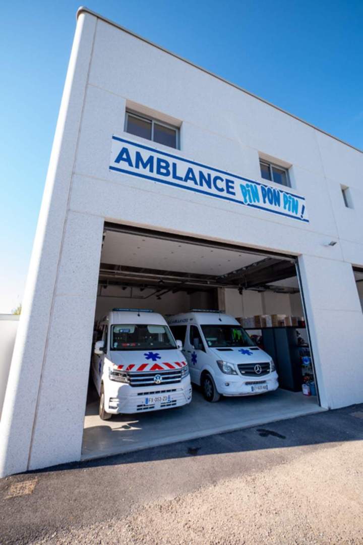 Ambulance, Bagnols-en-Forêt